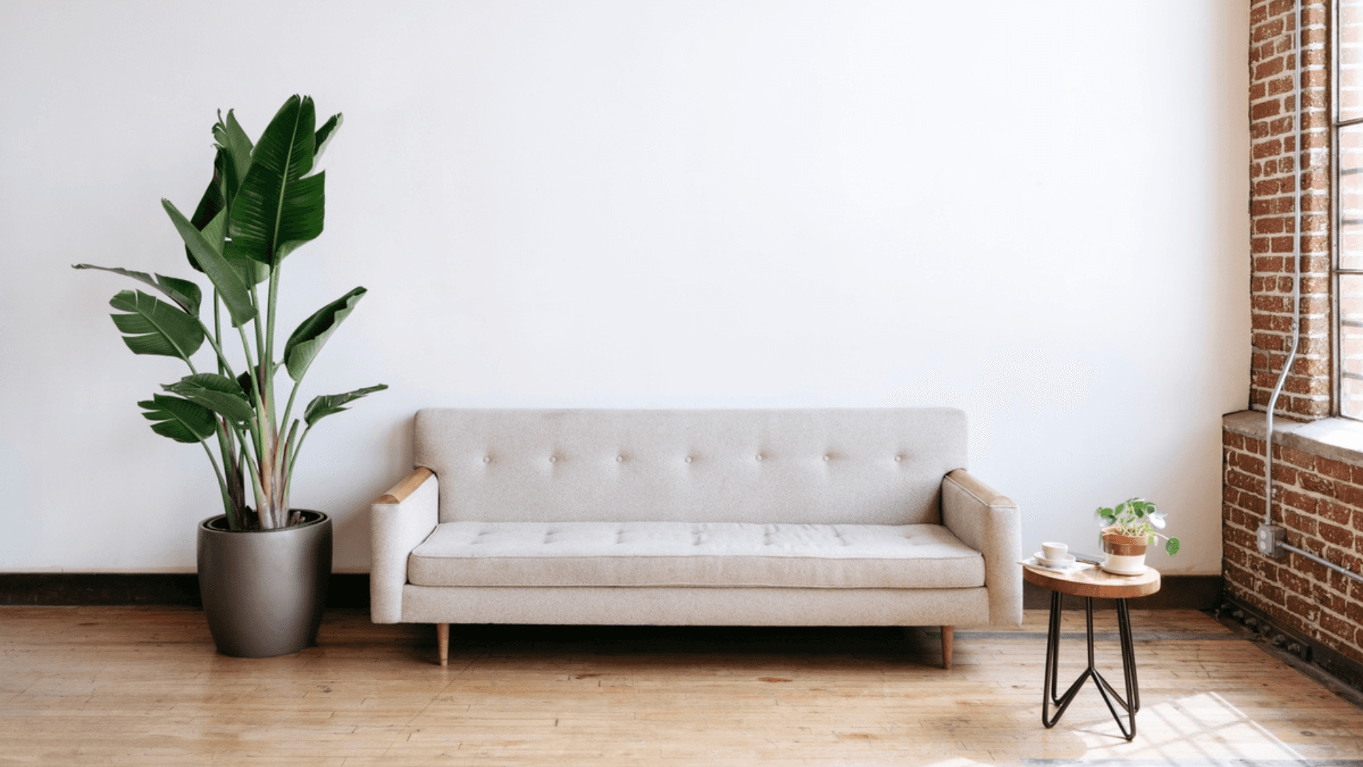 The Nu-Air NU145H ERV is a compact 117 CFM energy recovery ventilator designed to bring fresh outdoor air into a home while exhausting stale air and transferring both heat and moisture between the two air streams. This in-depth, unbiased review looks at how it works, where it performs well, and what you should consider before choosing it for a small to mid-sized home or light-commercial project.