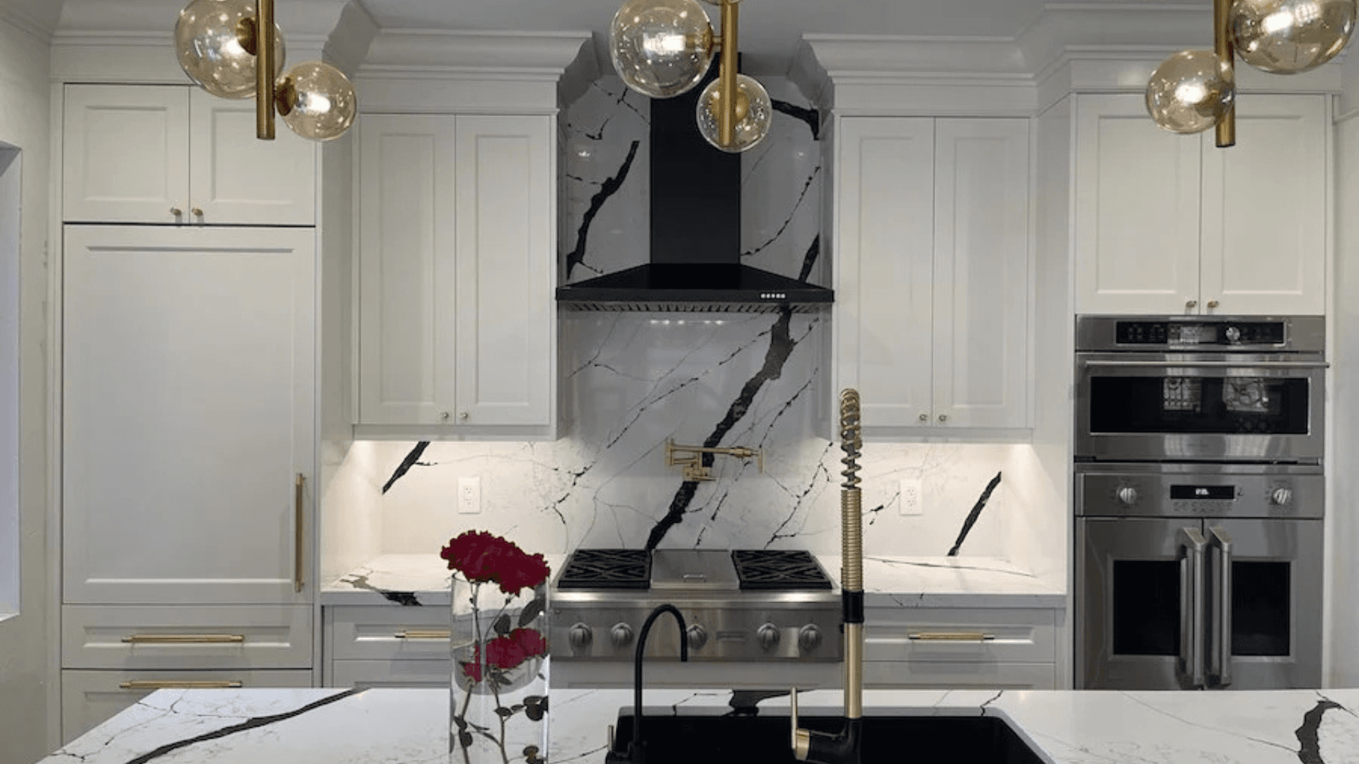 Thinking about a new wall-mount range hood and considering the Cyclone Alito SCB516 series? In this in-depth, fact-checked review, we break down the SCB51630SS (stainless steel) and SCB51630MB (matte black) models so you can decide if their 550 CFM performance, 6" ducting, and baffle filters are the right fit for your kitchen and budget.