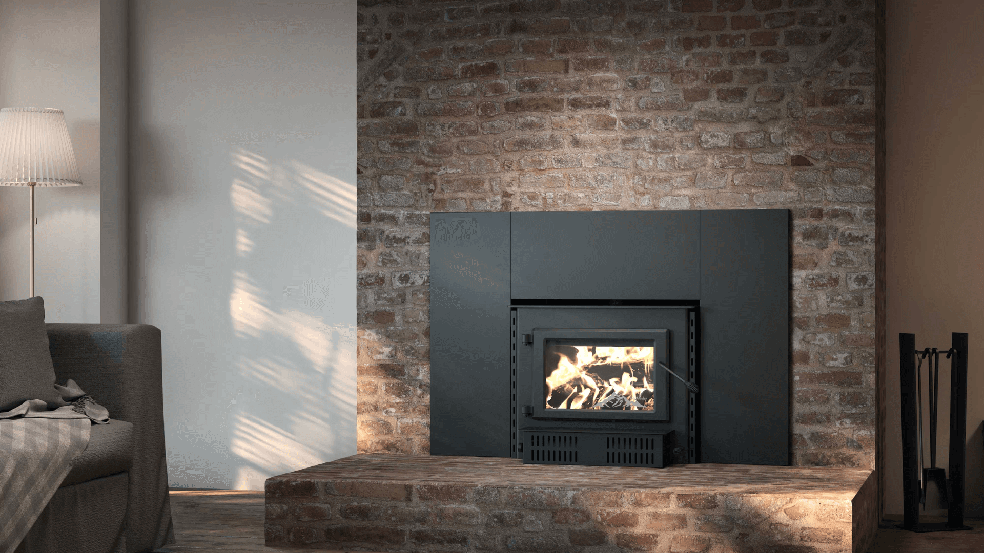 Thinking about turning an underperforming open fireplace into a serious heat source? The Englander Blue Ridge 300-I Wood Insert Stove With Blower (model ESW0009) is designed for exactly that job. In this unbiased review, we look at what it does well, where it has limitations, and which homes and homeowners it truly suits in real-world use.